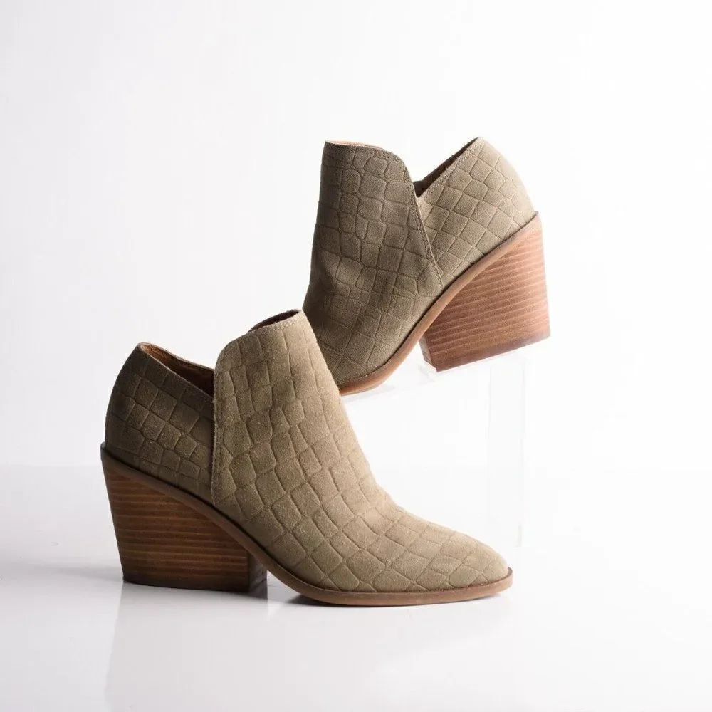 Lucky Brand Women Saucie Green Jupiter Heeled Booties Boots 7M Suede Leather New